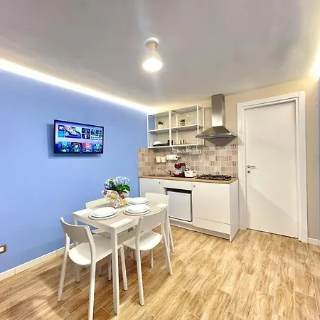 Isabel Apartamento Nápoles